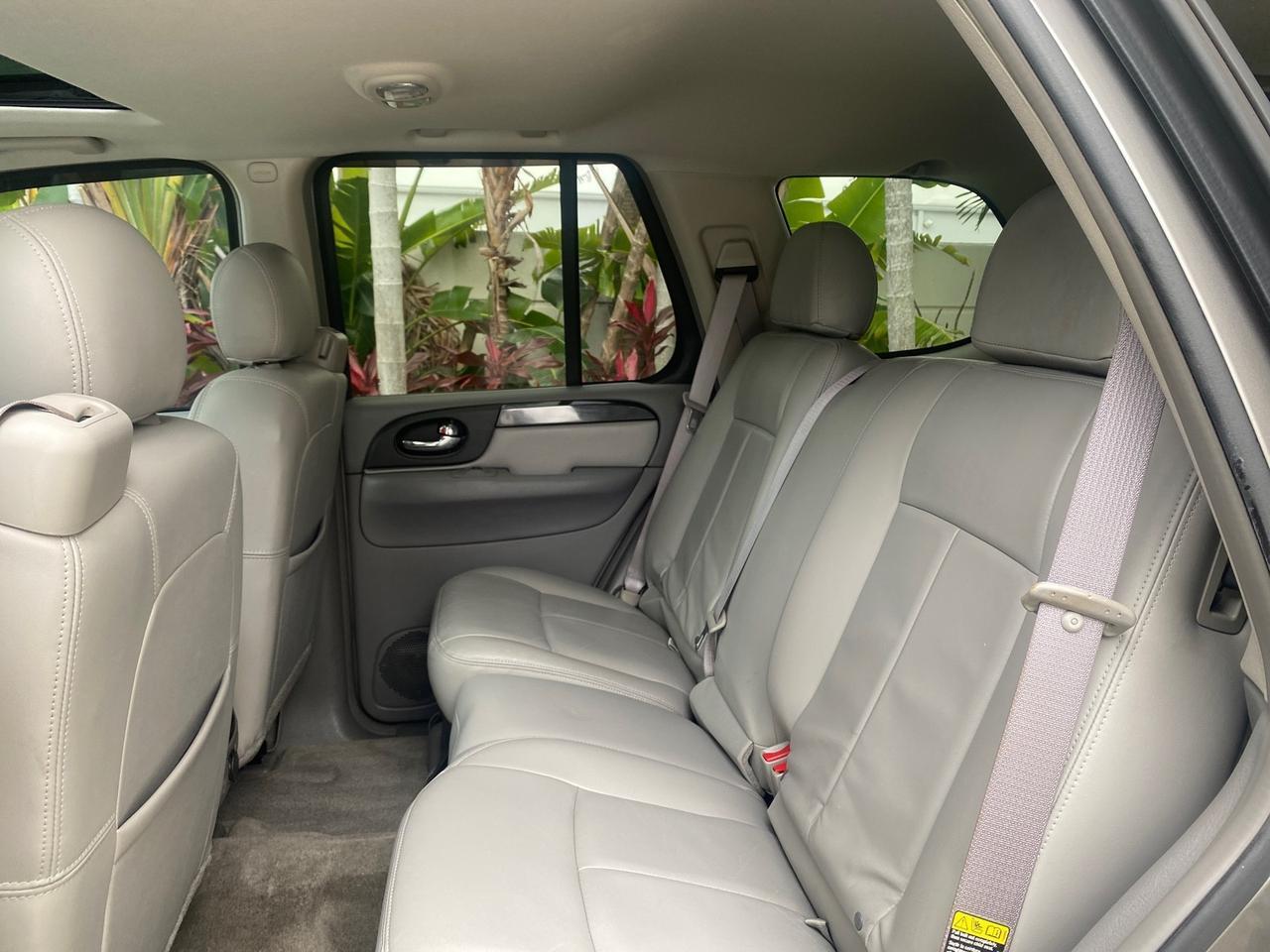 2006 GMC Envoy SLE LOW MILES 58,460 1 OWNER Pompano Beach FL