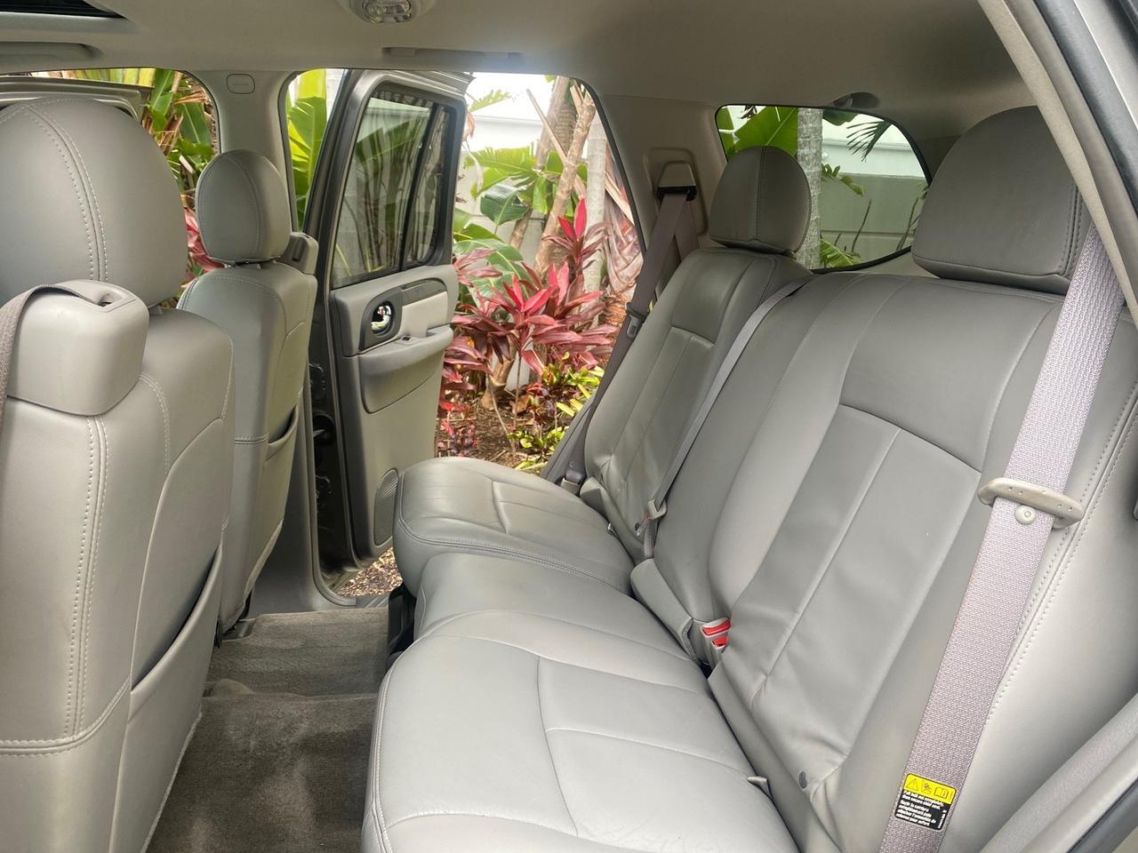 2006 GMC Envoy SLE LOW MILES 58,460 1 OWNER Pompano Beach FL