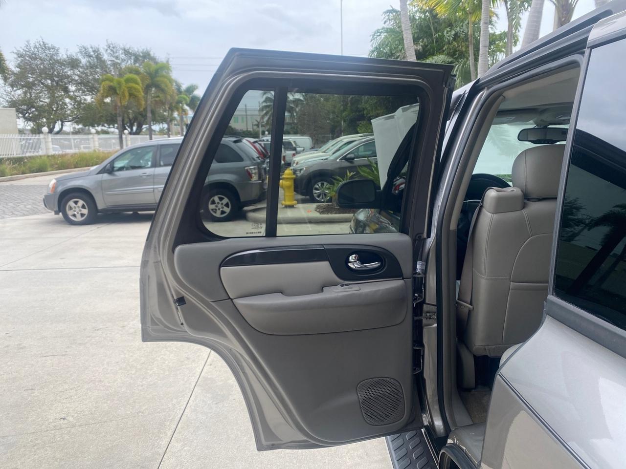 2006 GMC Envoy SLE LOW MILES 58,460 1 OWNER Pompano Beach FL