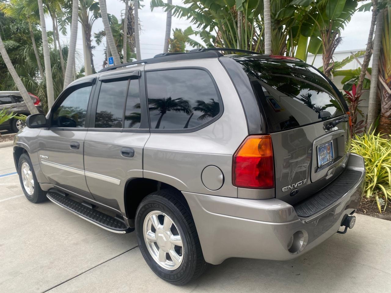 2006 GMC Envoy SLE LOW MILES 58,460 1 OWNER Pompano Beach FL