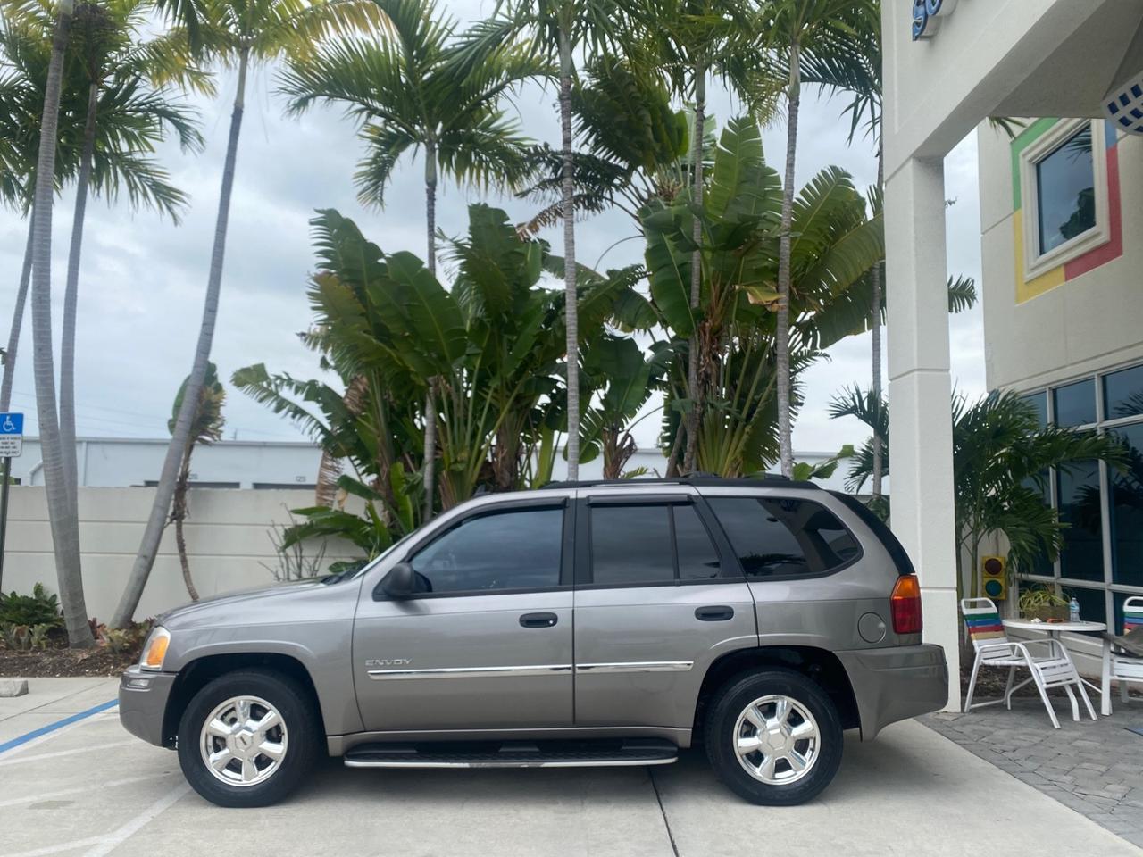 2006 GMC Envoy SLE LOW MILES 58,460 1 OWNER Pompano Beach FL