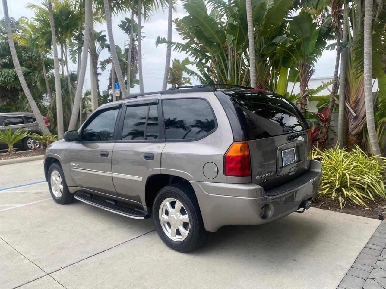 2006 GMC Envoy SLE LOW MILES 58,460 1 OWNER Pompano Beach FL