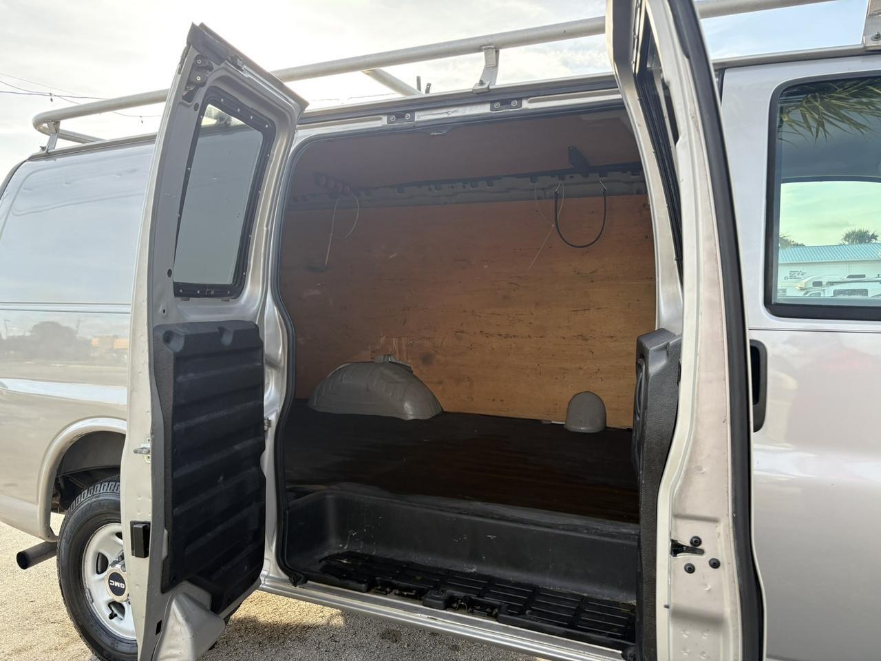 2006 GMC Savana Cargo Van Fort Pierce FL