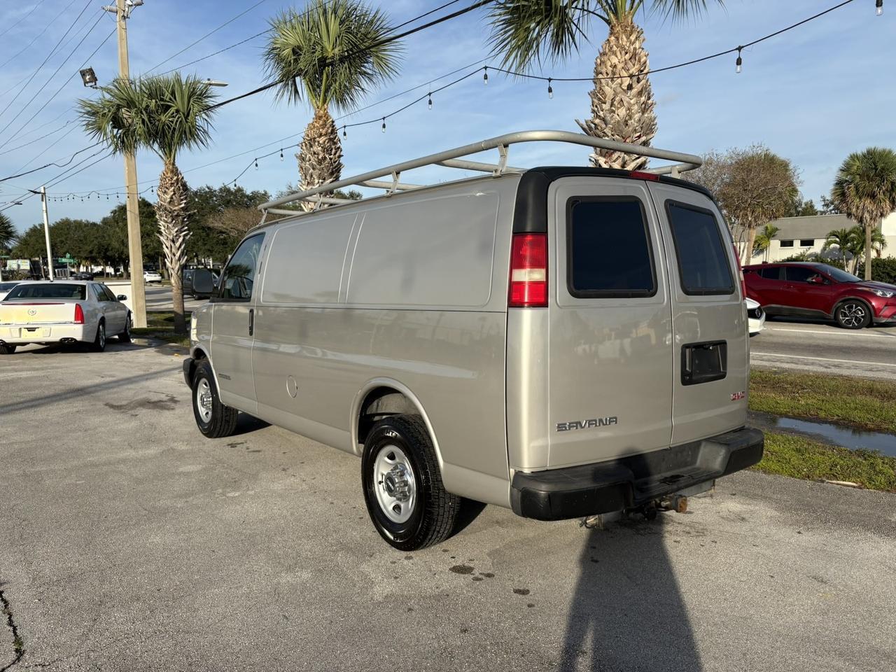 2006 GMC Savana Cargo Van
