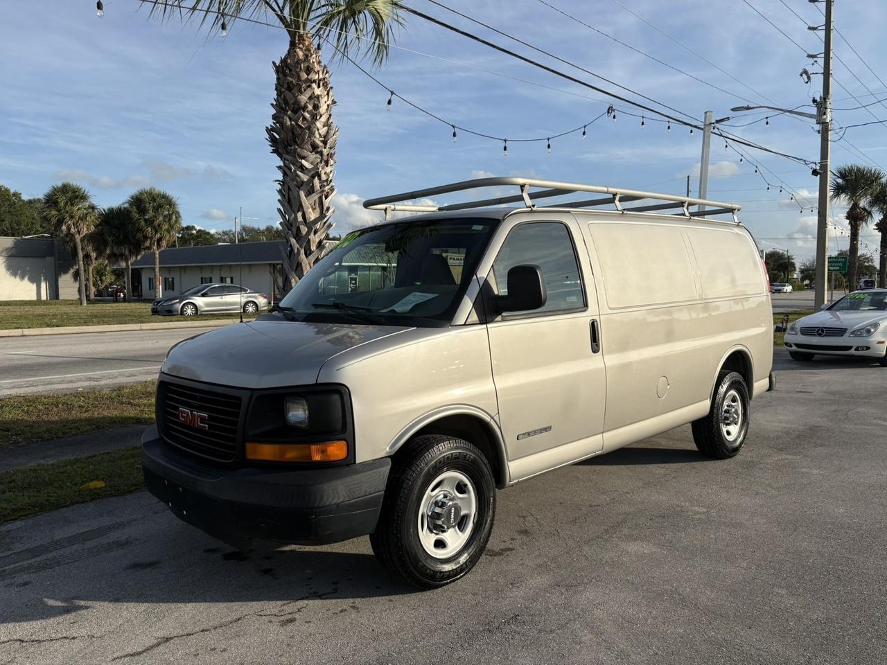 2006 GMC Savana Cargo Van