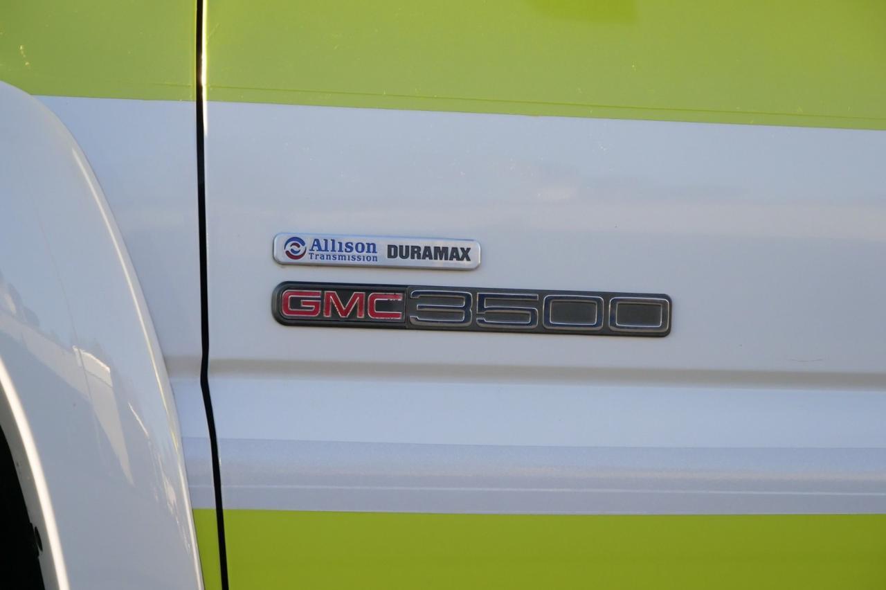 2006 GMC Sierra 3500 4X4 / Type I Ambulance / Duramax Diesel / Allison! Lincolnton NC