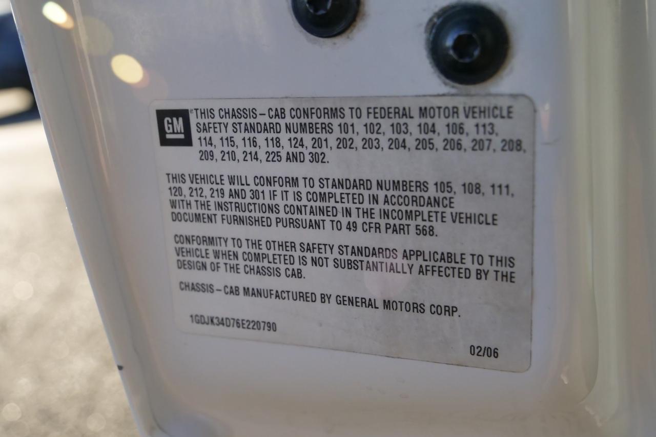 2006 GMC Sierra 3500 4X4 / Type I Ambulance / Duramax Diesel / Allison! Lincolnton NC