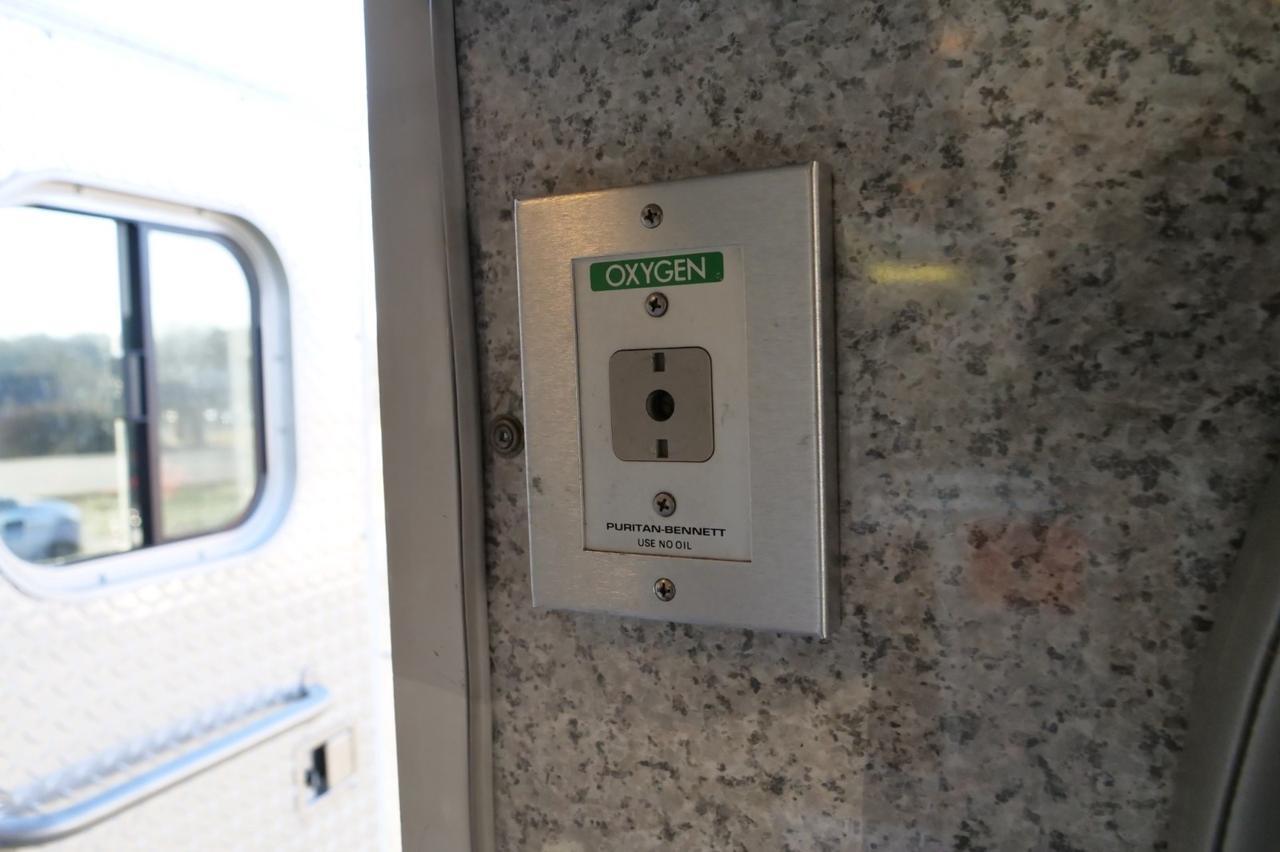 2006 GMC Sierra 3500 4X4 / Type I Ambulance / Duramax Diesel / Allison! Lincolnton NC