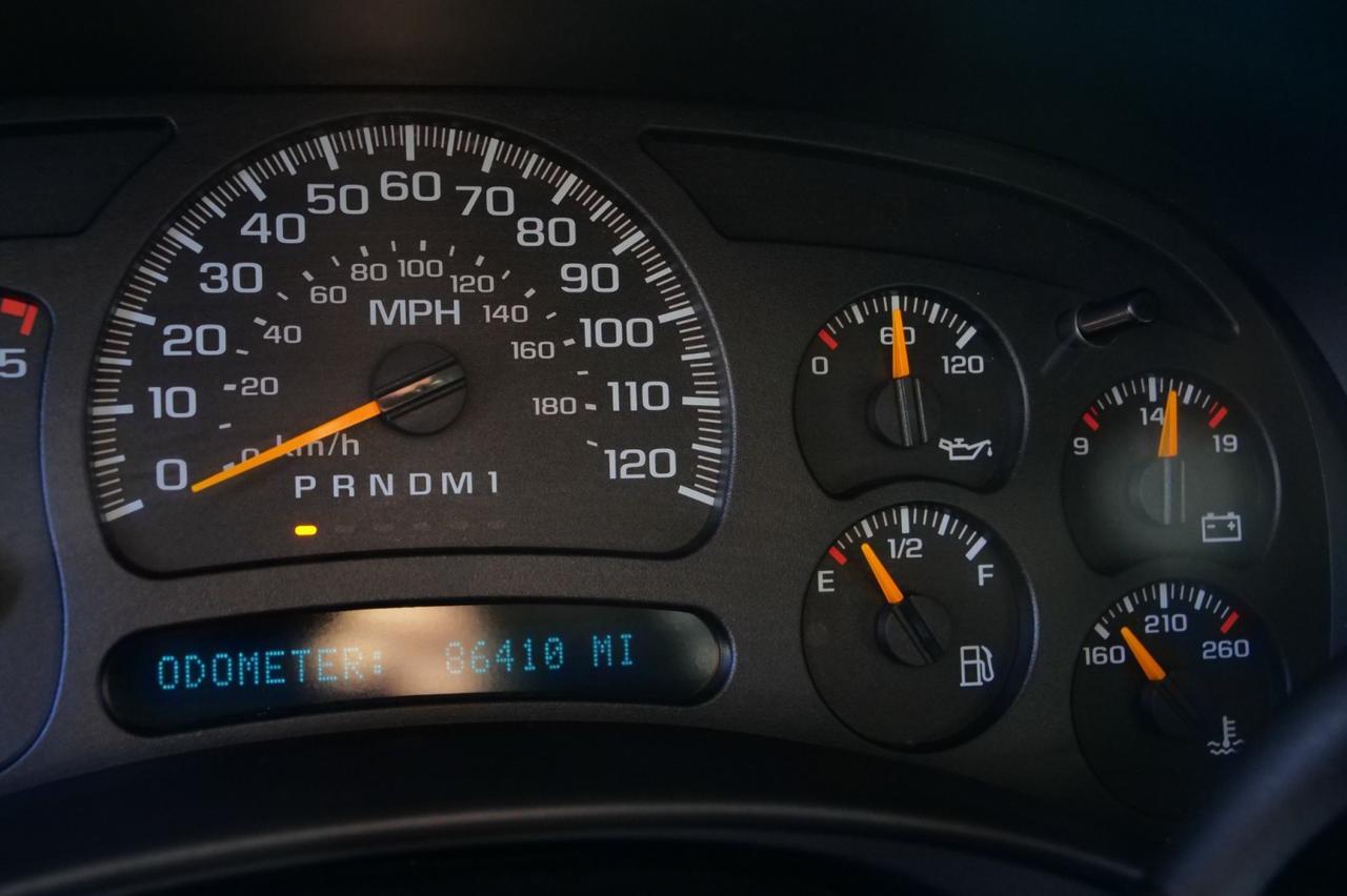 2006 GMC Sierra 3500 4X4 / Type I Ambulance / Duramax Diesel / Allison! Lincolnton NC