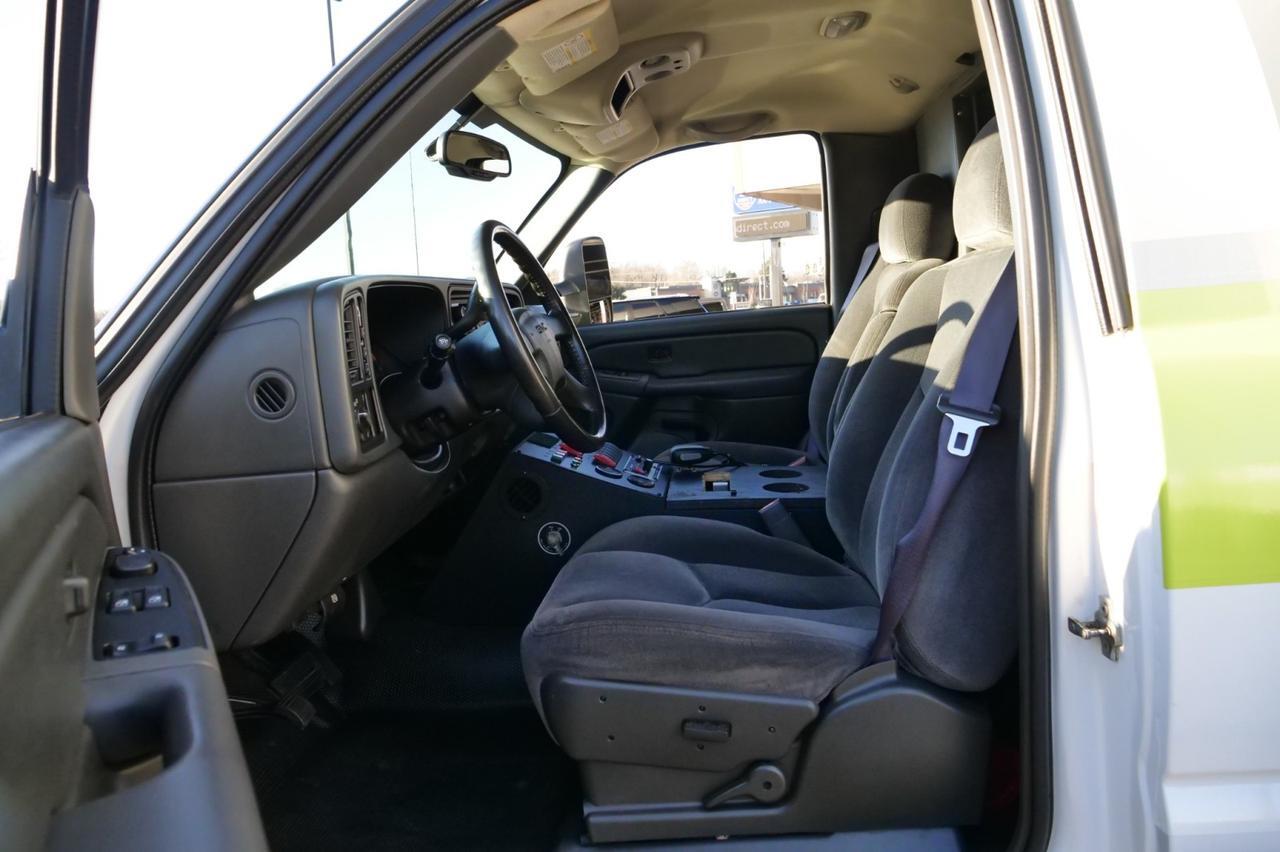 2006 GMC Sierra 3500 4X4 / Type I Ambulance / Duramax Diesel / Allison! Lincolnton NC