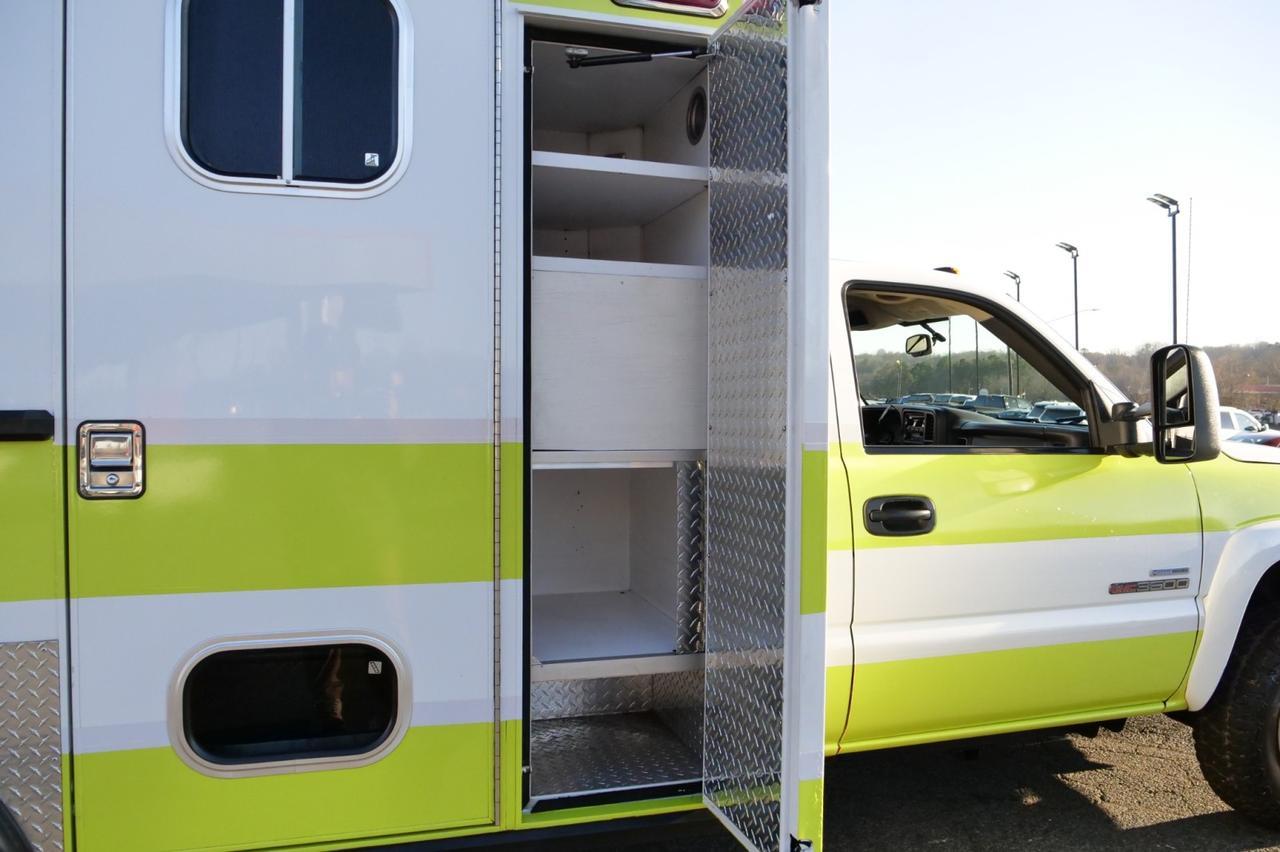 2006 GMC Sierra 3500 4X4 / Type I Ambulance / Duramax Diesel / Allison! Lincolnton NC