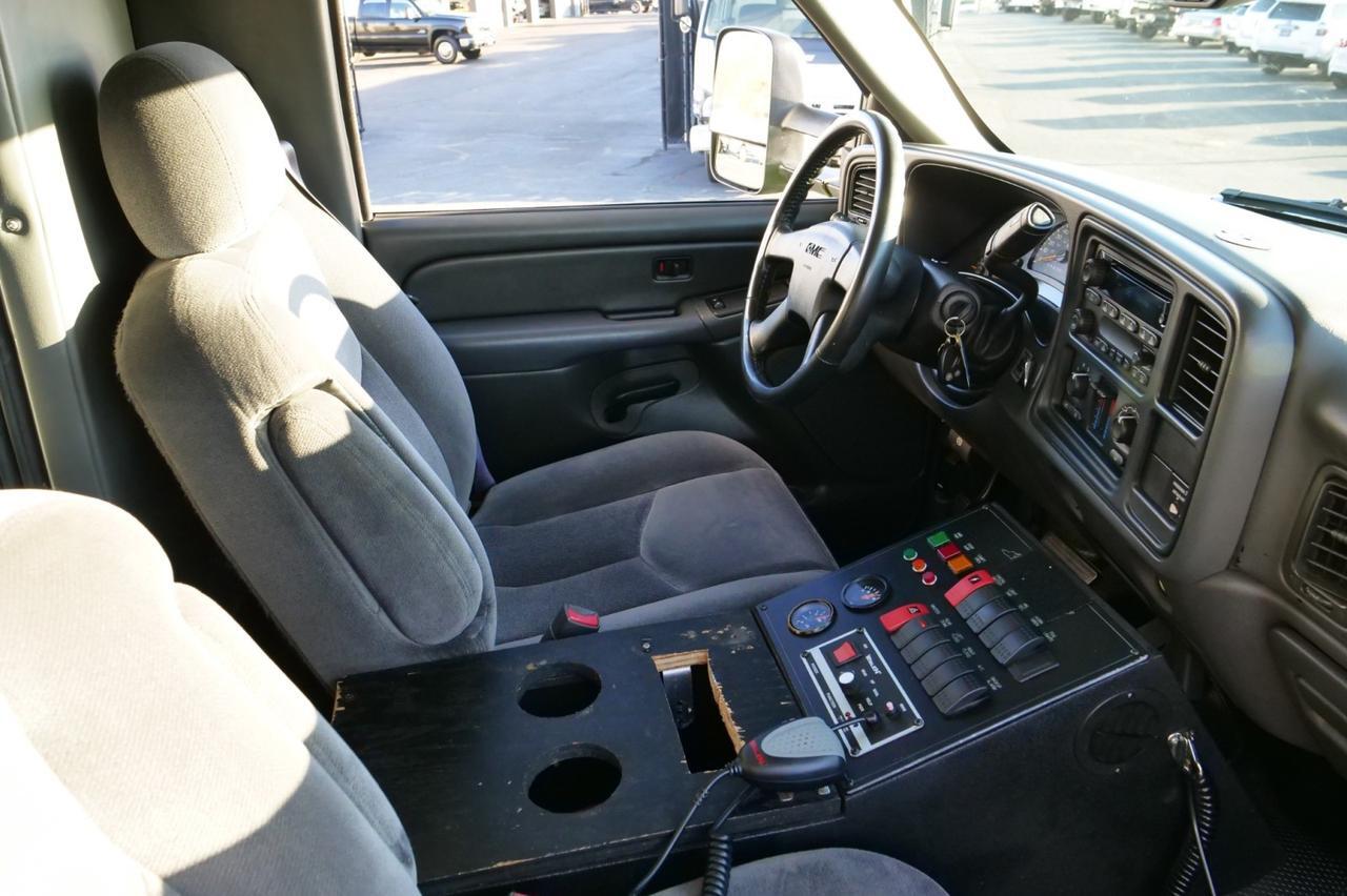 2006 GMC Sierra 3500 4X4 / Type I Ambulance / Duramax Diesel / Allison! Lincolnton NC