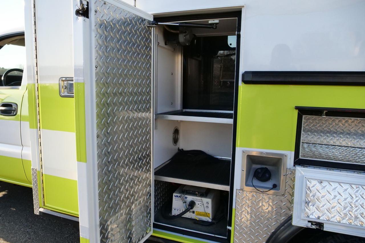 2006 GMC Sierra 3500 4X4 / Type I Ambulance / Duramax Diesel / Allison! Lincolnton NC