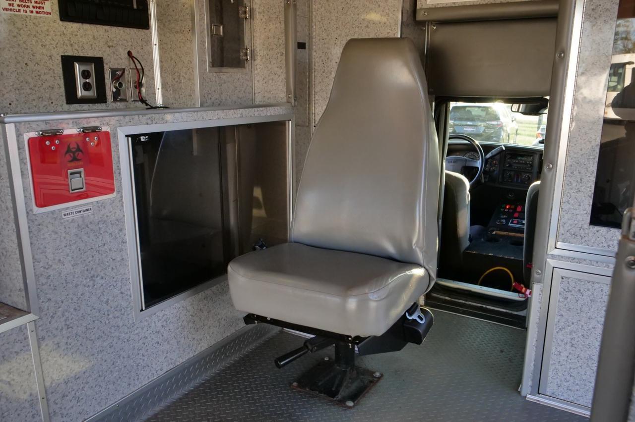 2006 GMC Sierra 3500 4X4 / Type I Ambulance / Duramax Diesel / Allison! Lincolnton NC