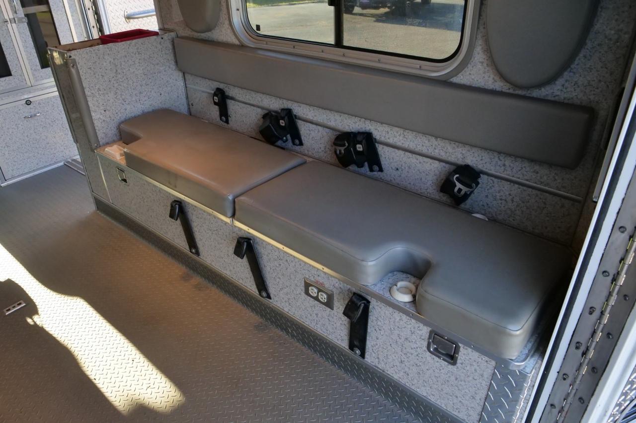 2006 GMC Sierra 3500 4X4 / Type I Ambulance / Duramax Diesel / Allison! Lincolnton NC