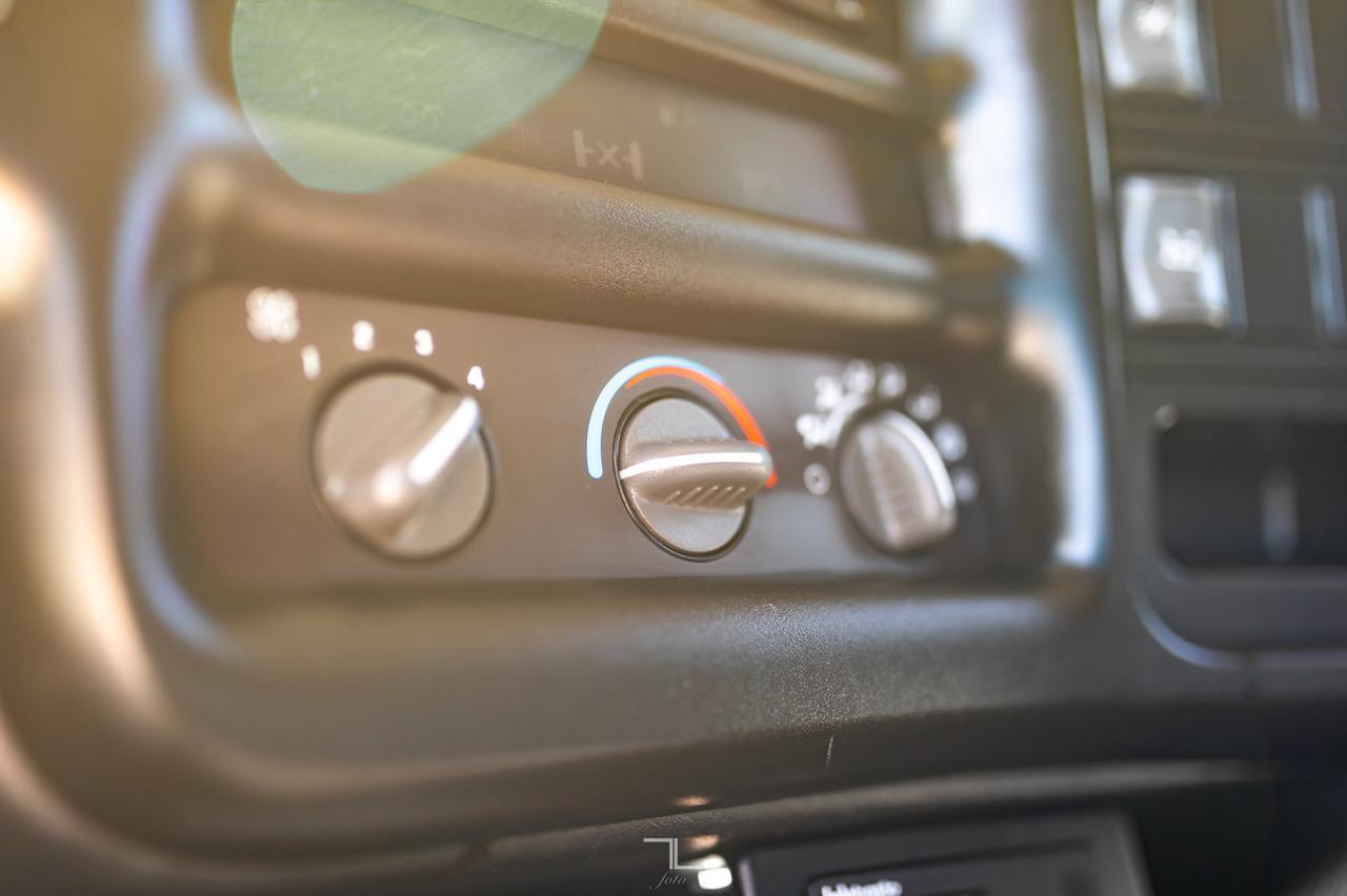 2006 GMC TC5500 4x4 Reg Cab Dually Deck Sleeper Diesel Red Deer AB