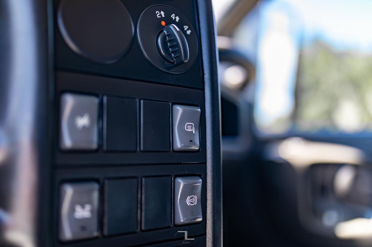 2006 GMC TC5500 4x4 Reg Cab Dually Deck Sleeper Diesel Red Deer AB