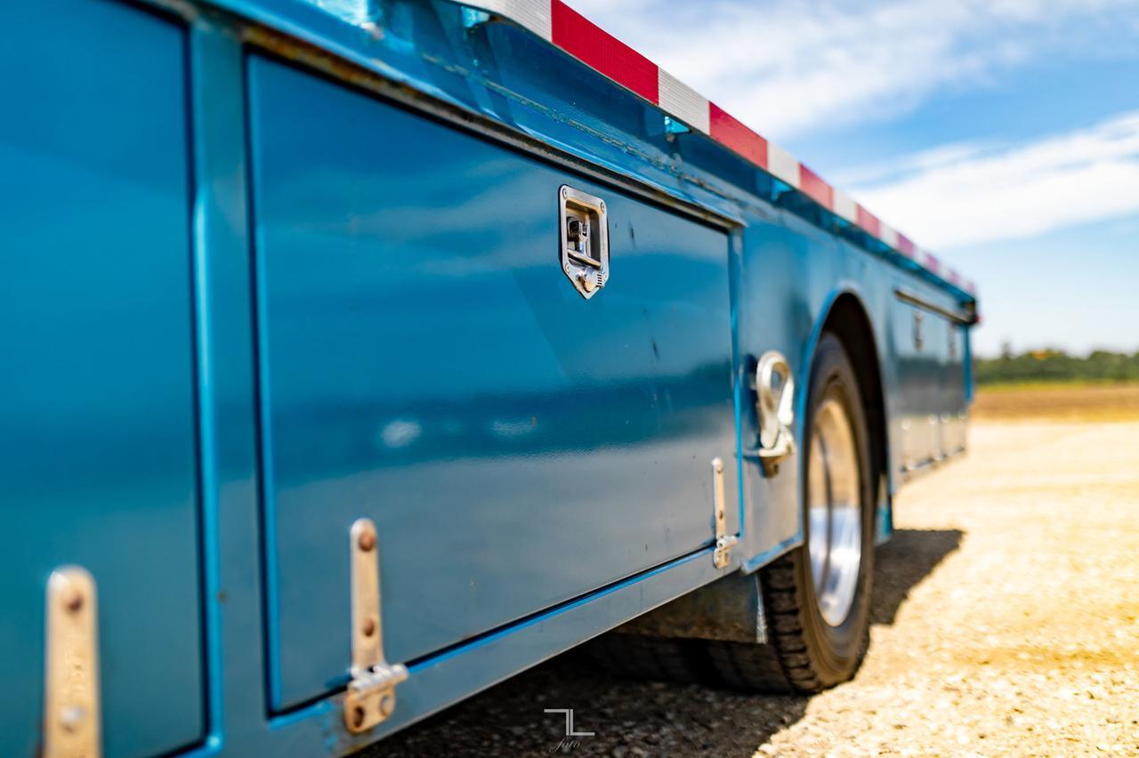 2006 GMC TC5500 4x4 Reg Cab Dually Deck Sleeper Diesel Red Deer AB