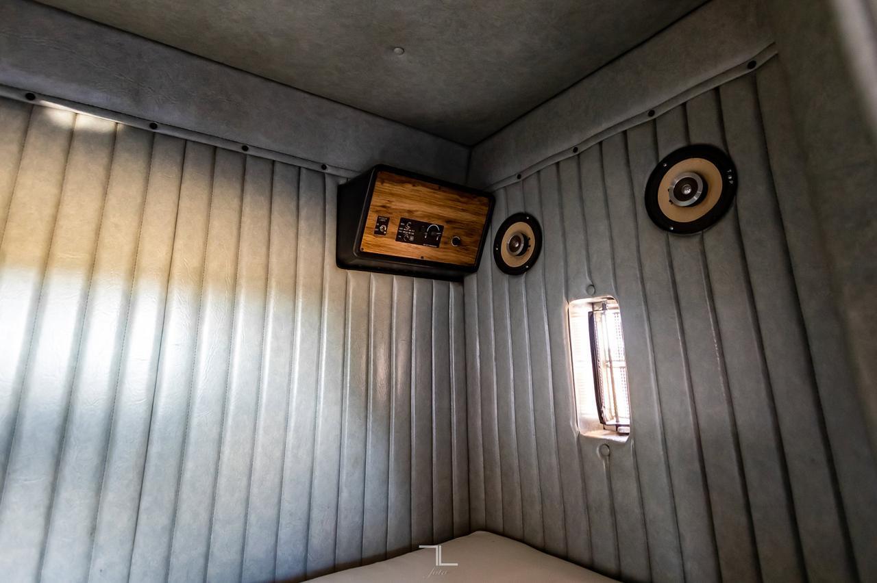 2006 GMC TC5500 4x4 Reg Cab Dually Deck Sleeper Diesel Red Deer AB