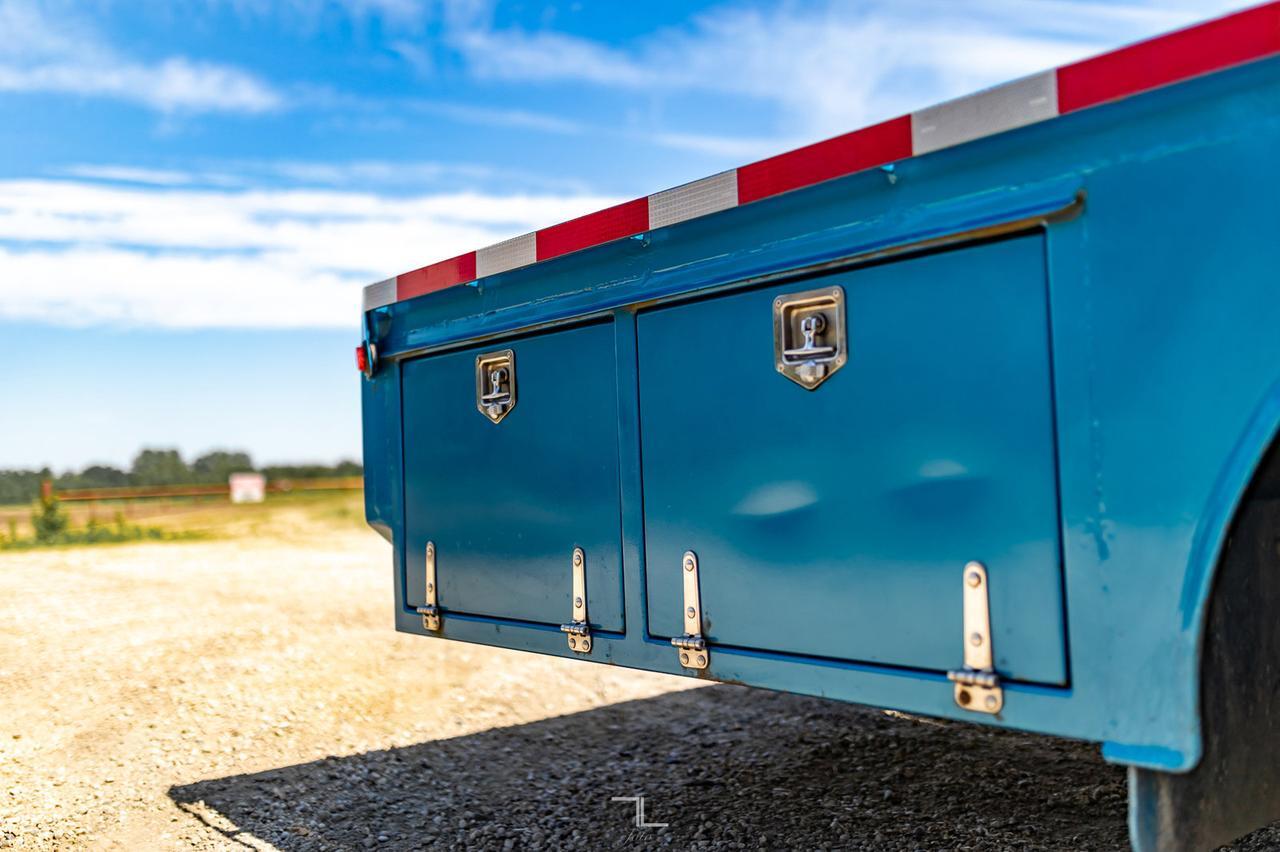 2006 GMC TC5500 4x4 Reg Cab Dually Deck Sleeper Diesel Red Deer AB