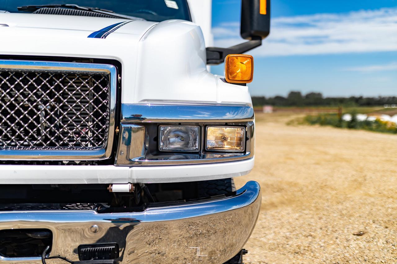 2006 GMC TC5500 4x4 Reg Cab Dually Deck Sleeper Diesel Red Deer AB