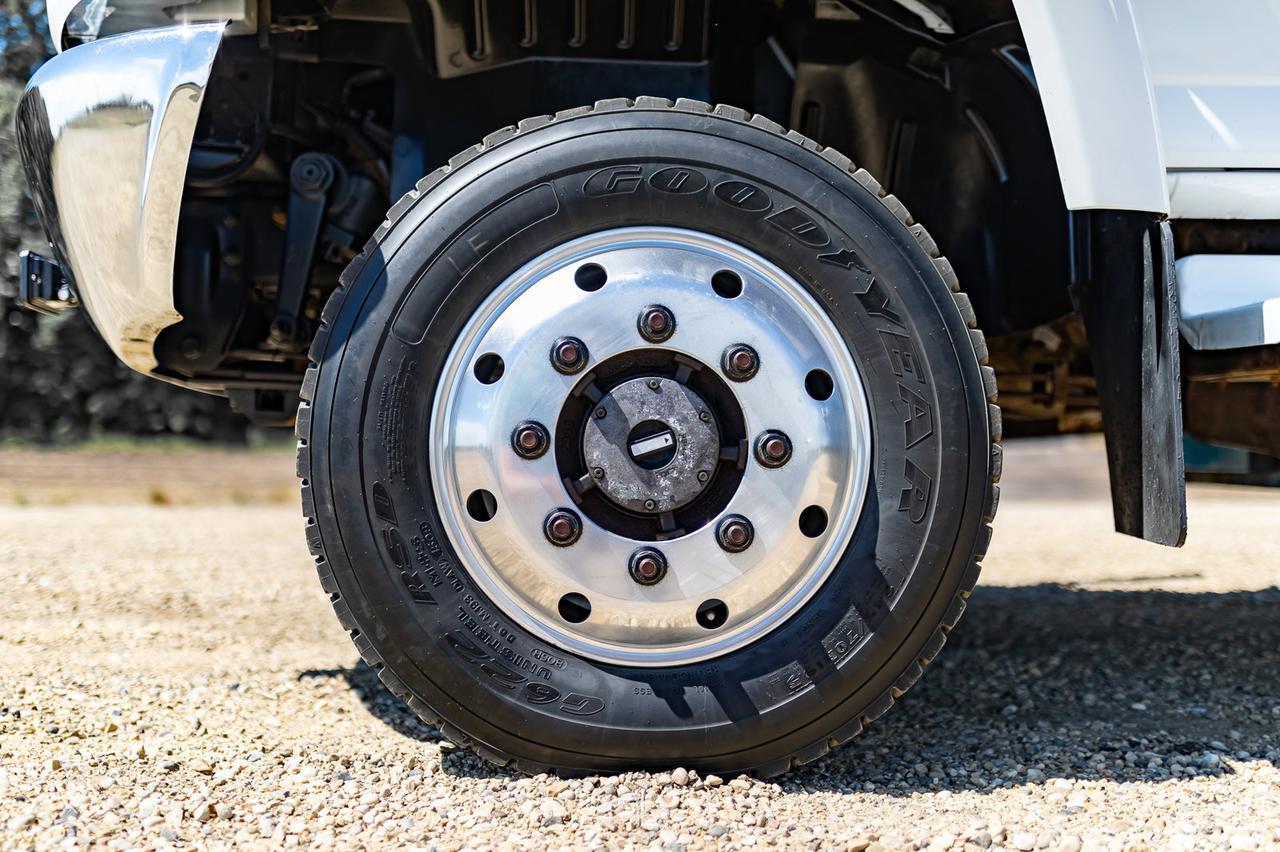 2006 GMC TC5500 4x4 Reg Cab Dually Deck Sleeper Diesel Red Deer AB