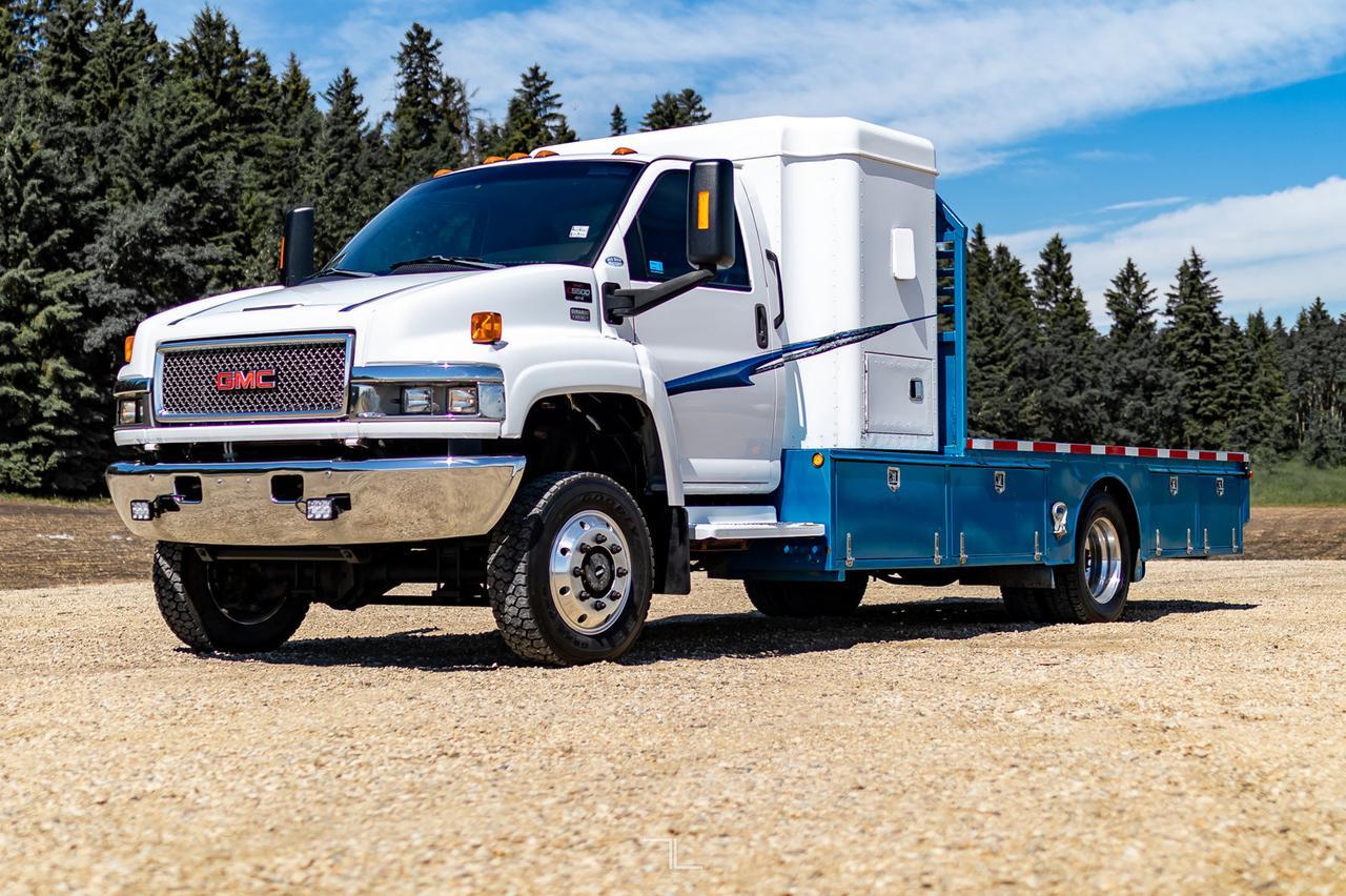 2006 GMC TC5500 4x4 Reg Cab Dually Deck Sleeper Diesel Red Deer AB