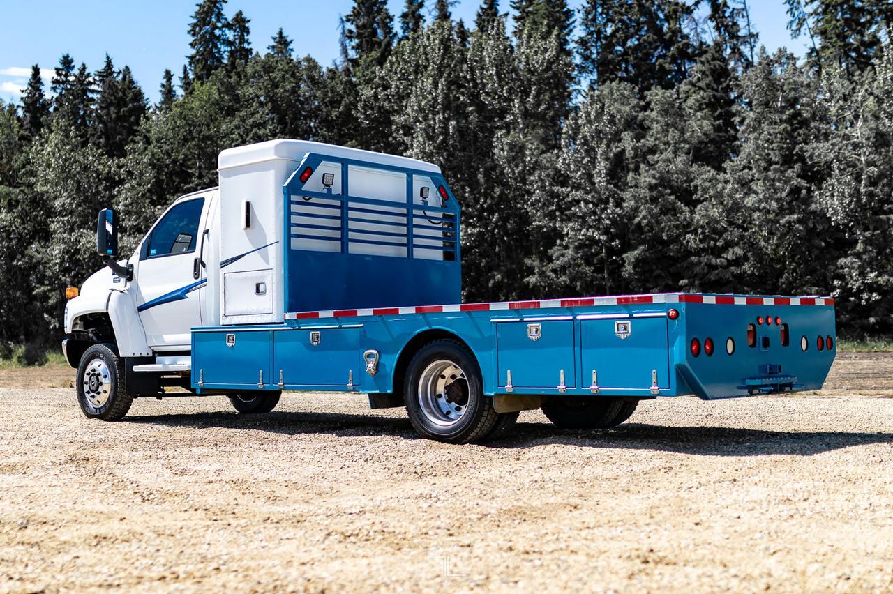 2006 GMC TC5500 4x4 Reg Cab Dually Deck Sleeper Diesel Red Deer AB