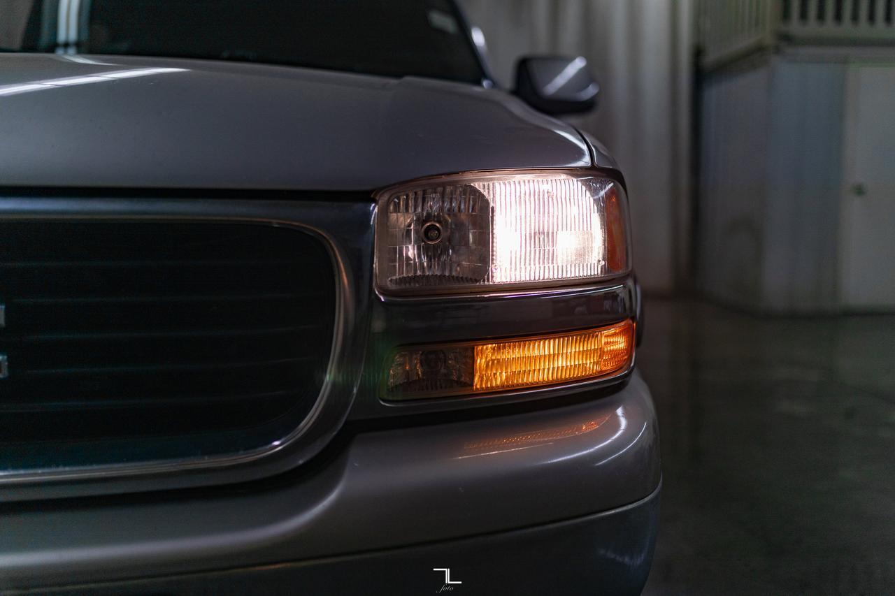 2006 GMC Yukon XL 2500 4x4 SLE PSeat Red Deer AB