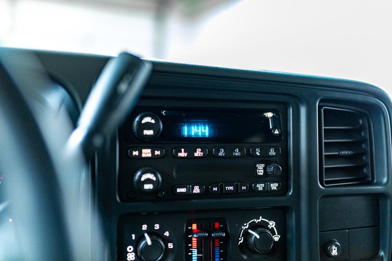 2006 GMC Yukon XL 2500 4x4 SLE PSeat Red Deer AB