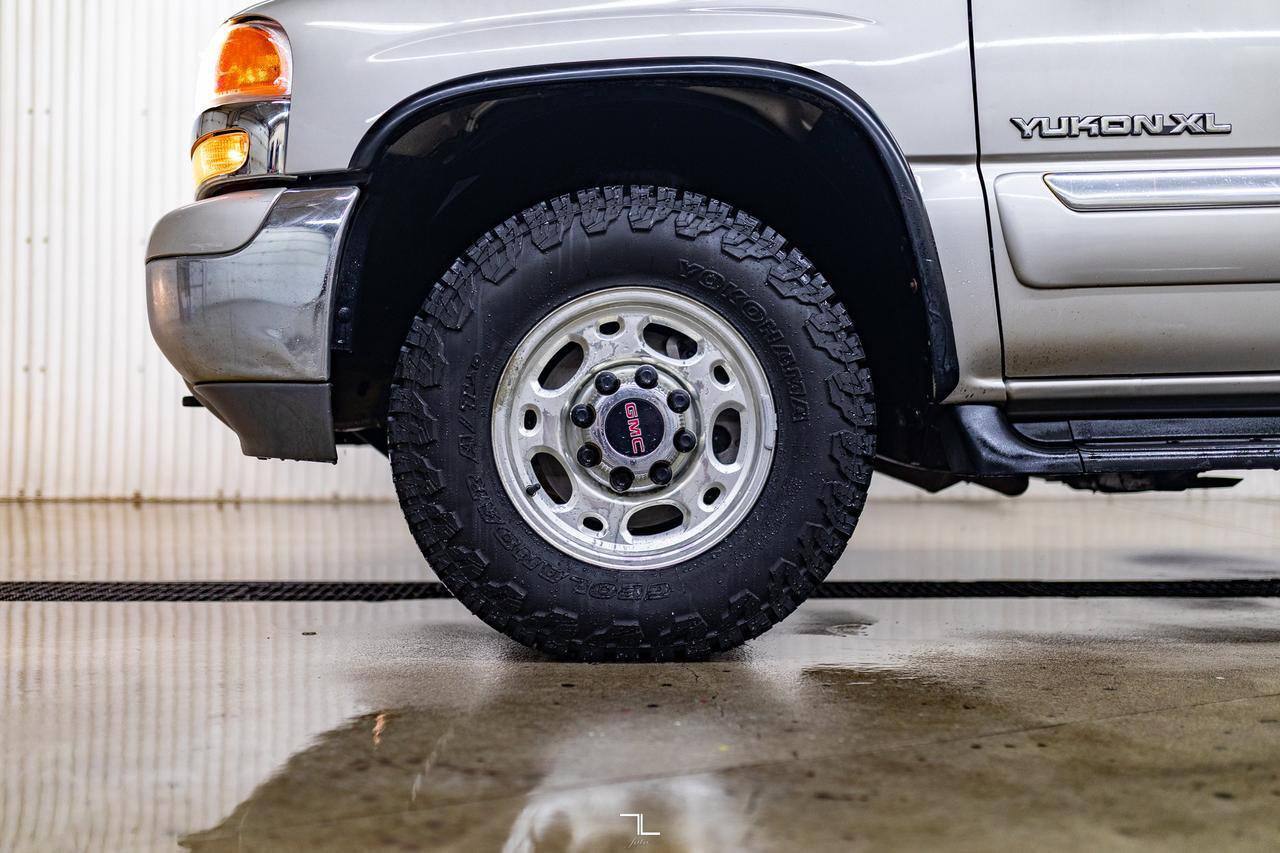 2006 GMC Yukon XL 2500 4x4 SLE PSeat Red Deer AB