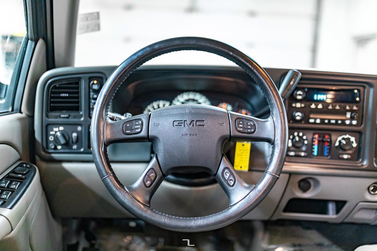 2006 GMC Yukon XL 2500 4x4 SLE PSeat Red Deer AB