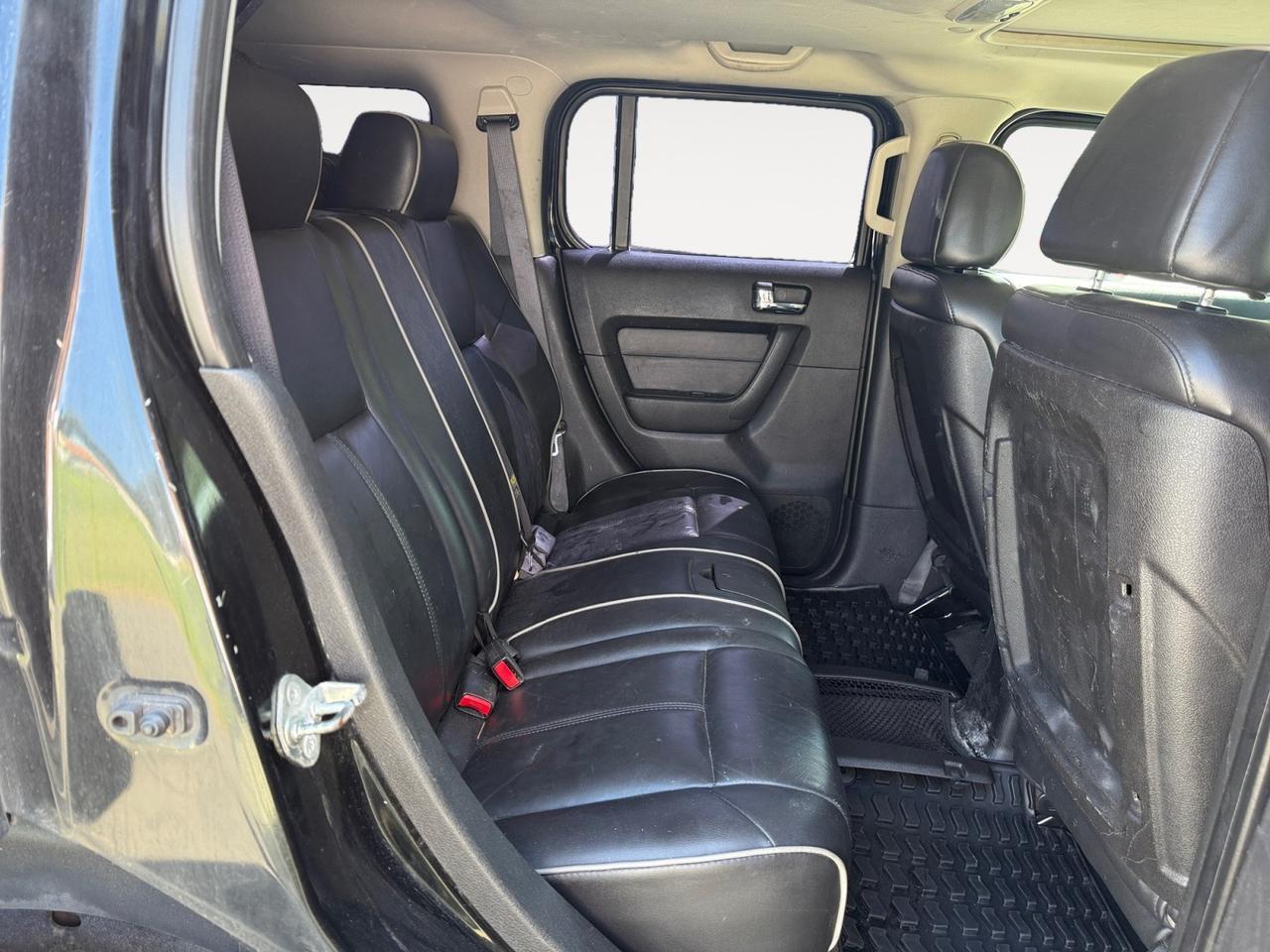2006 HUMMER H3 TOURING, BRAND NEW BATTERY, RUNNING BOARDS, TOW PACKAGE, ROOF RACKS, SUNROOF, TOW HOOKS, BRUSH GUARD, POWER MIRRORS, SOLD AS IS - DRIVE IT HOME TODAY! Norfolk VA