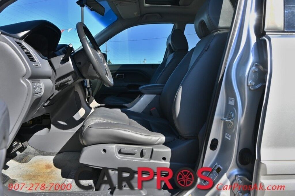 2006 Honda Pilot EX-L - 4X4 - 3.5L V6 - Heated Leather Seats - Power Driver's Seat - Sunroof - 3rd Row - Seats 8 - Air Conditioning Anchorage AK