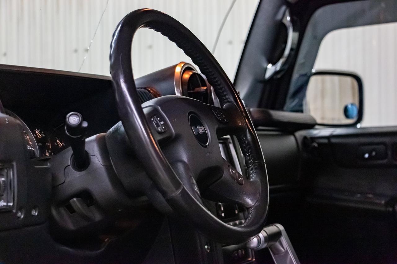 2006 Hummer H2 SUT 4x4 Luxury Edition Leather Roof BCam Red Deer AB