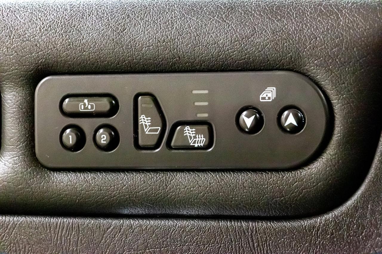 2006 Hummer H2 SUT 4x4 Luxury Edition Leather Roof BCam Red Deer AB