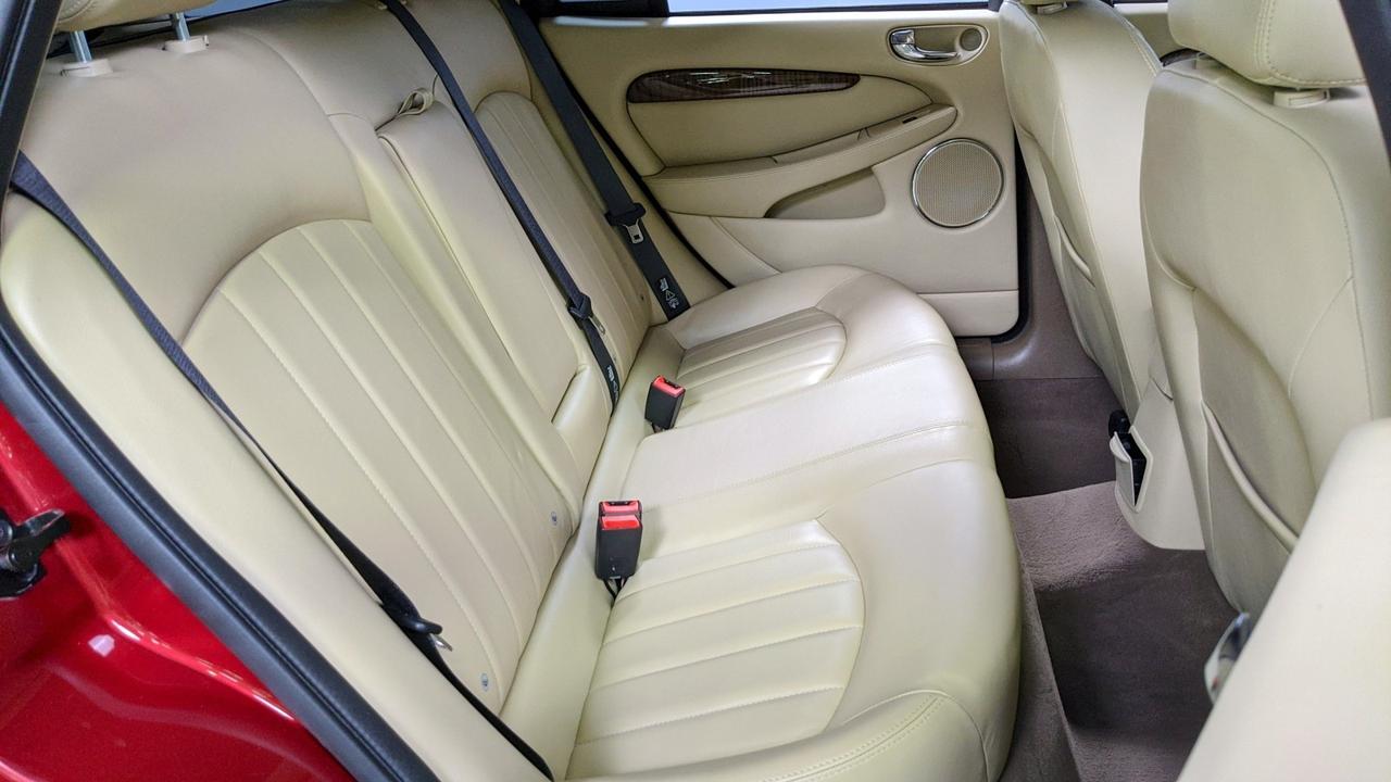 2006 Jaguar X-TYPE  St. Charles  IL