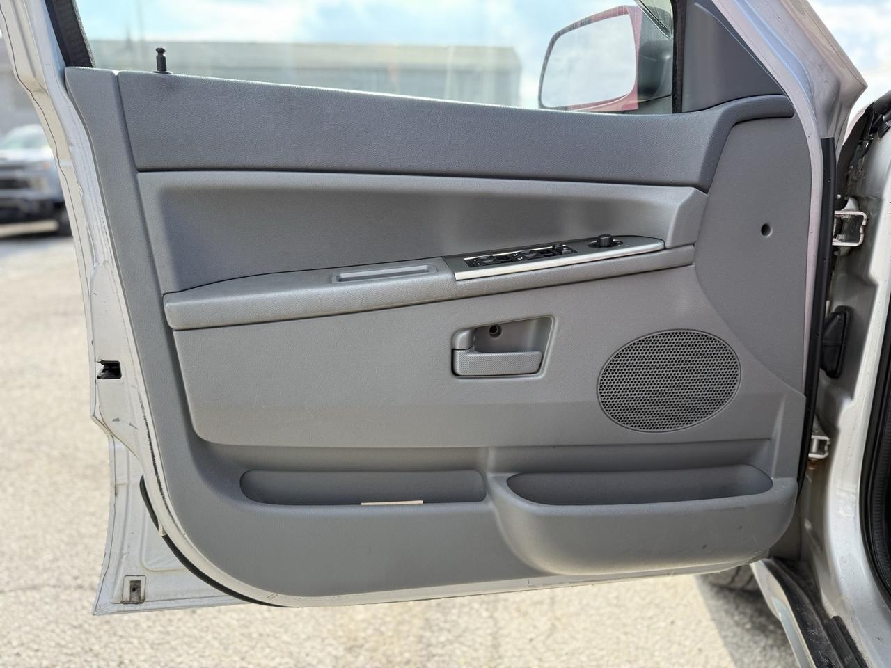 2006 Jeep Grand Cherokee Laredo Crestwood KY