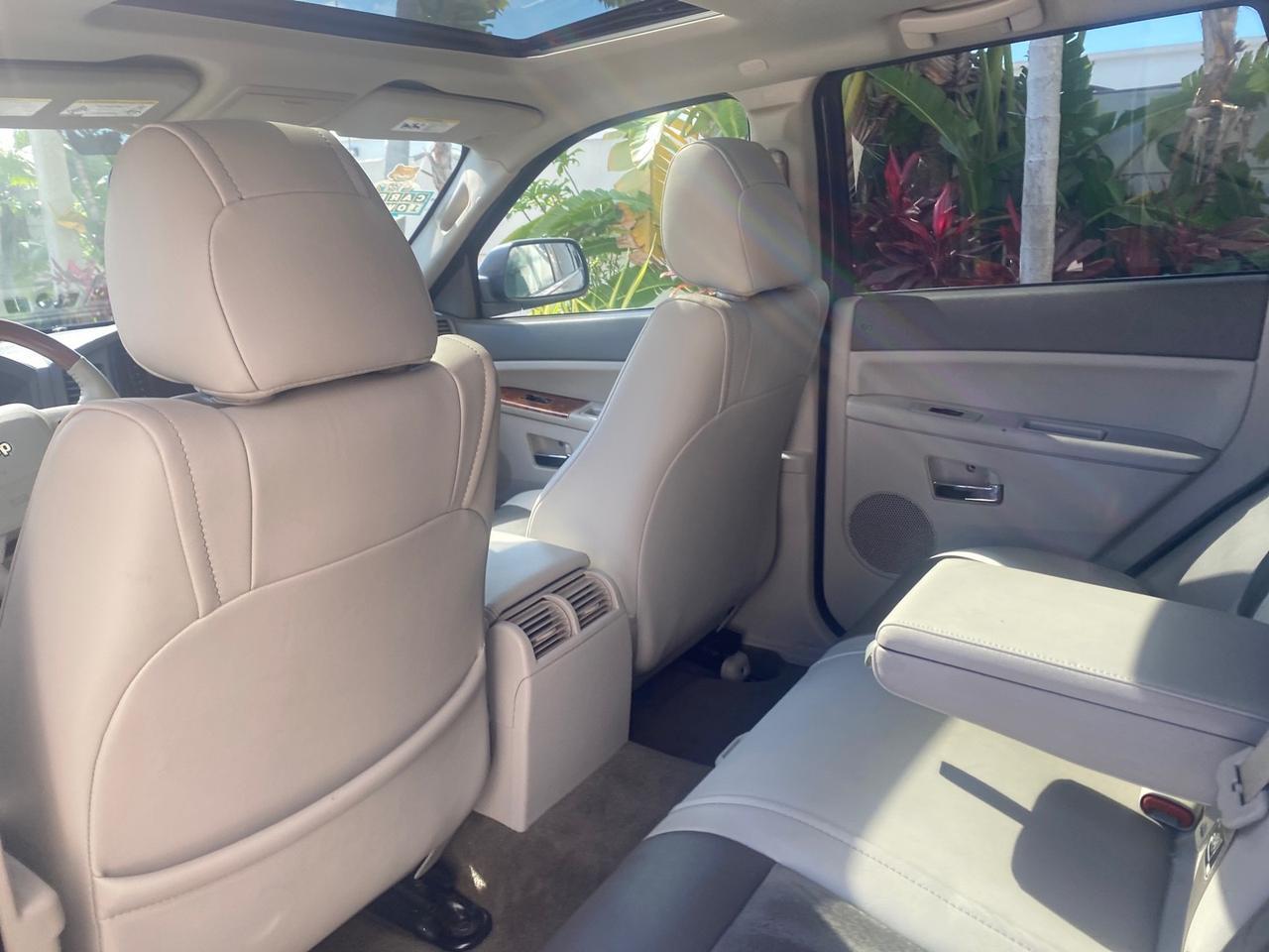 2006 Jeep Grand Cherokee Overland LOW MILES 57,372 1 OWNER 4WD Pompano Beach FL