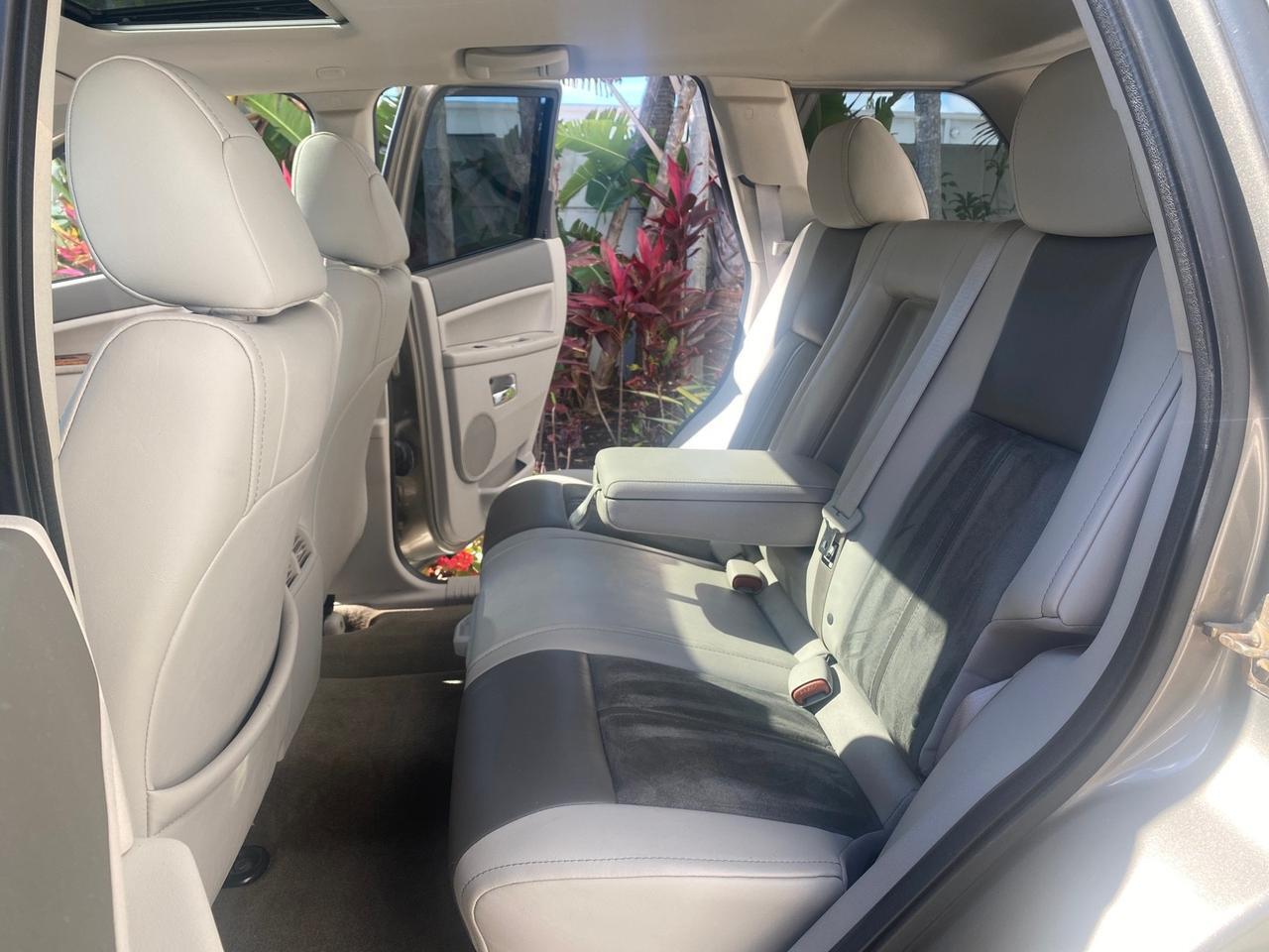 2006 Jeep Grand Cherokee Overland LOW MILES 57,372 1 OWNER 4WD Pompano Beach FL