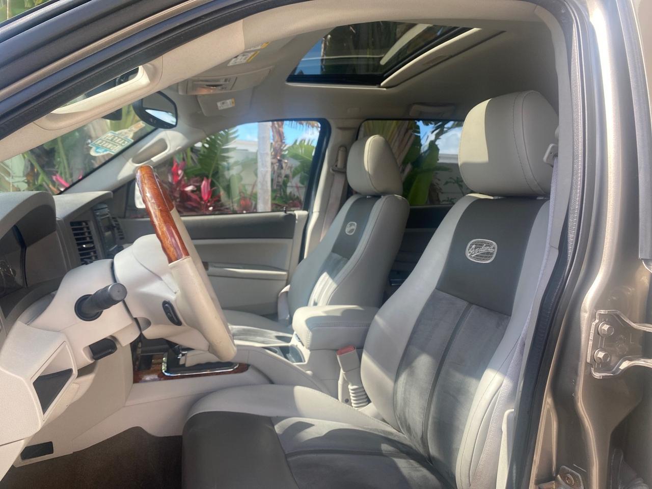 2006 Jeep Grand Cherokee Overland LOW MILES 57,372 1 OWNER 4WD Pompano Beach FL