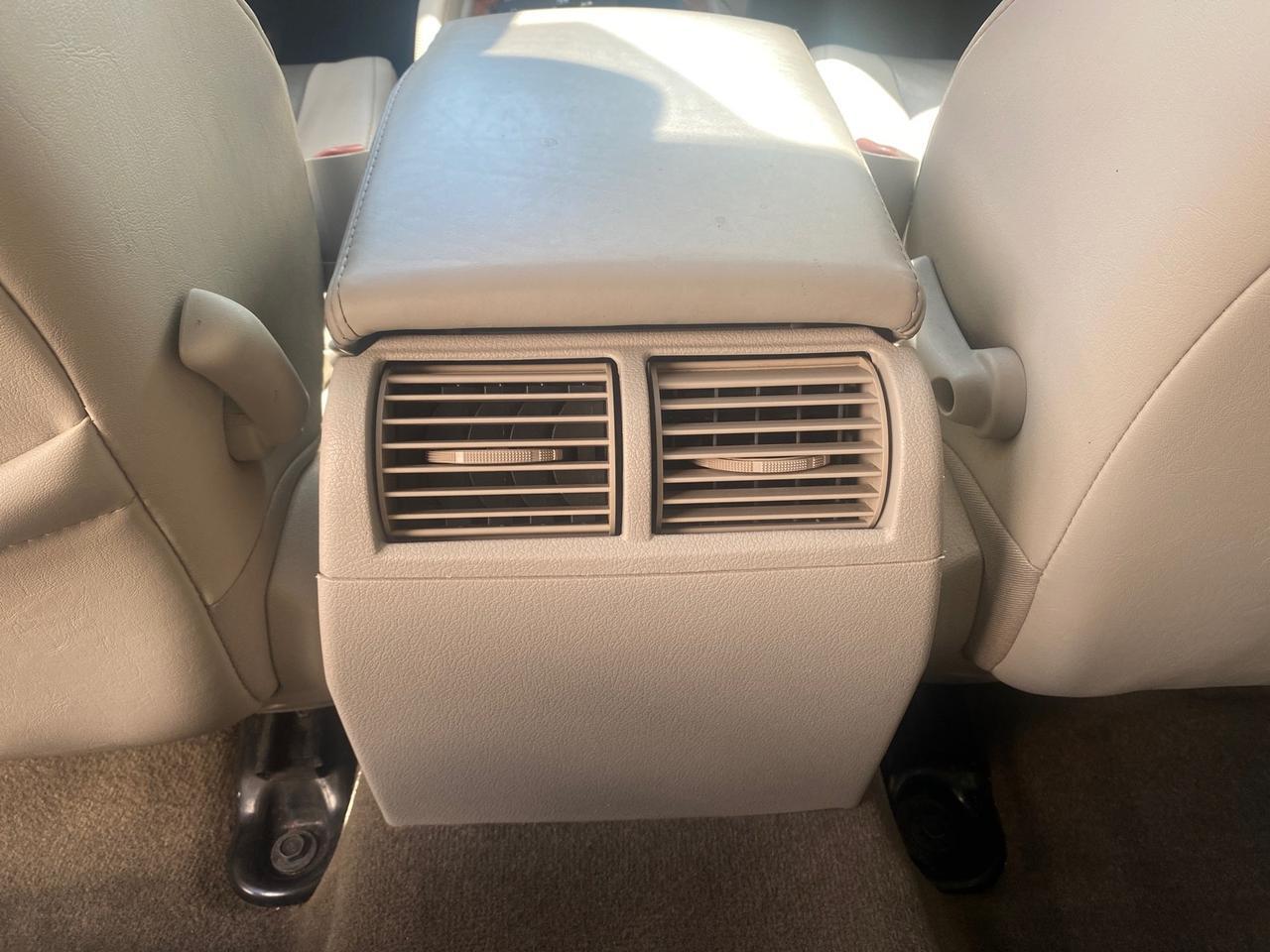 2006 Jeep Grand Cherokee Overland LOW MILES 57,372 1 OWNER 4WD Pompano Beach FL