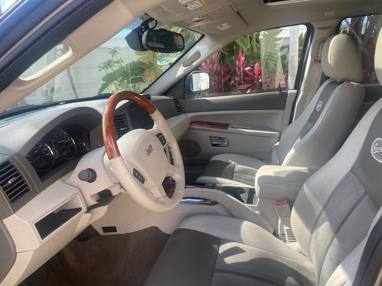 2006 Jeep Grand Cherokee Overland LOW MILES 57,372 1 OWNER 4WD Pompano Beach FL