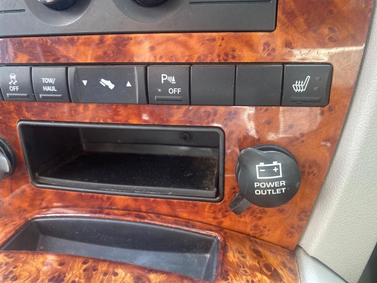 2006 Jeep Grand Cherokee Overland LOW MILES 57,372 1 OWNER 4WD Pompano Beach FL