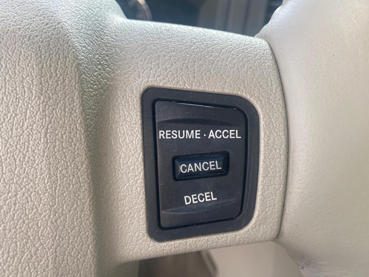 2006 Jeep Grand Cherokee Overland LOW MILES 57,372 1 OWNER 4WD Pompano Beach FL