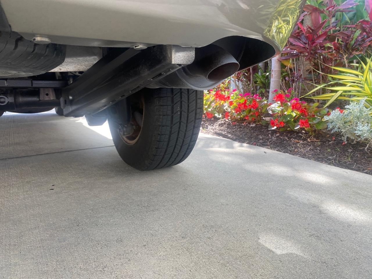 2006 Jeep Grand Cherokee Overland LOW MILES 57,372 1 OWNER 4WD Pompano Beach FL