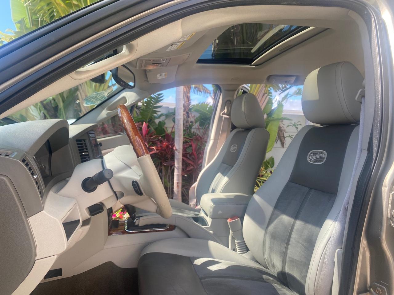 2006 Jeep Grand Cherokee Overland LOW MILES 57,372 1 OWNER 4WD Pompano Beach FL