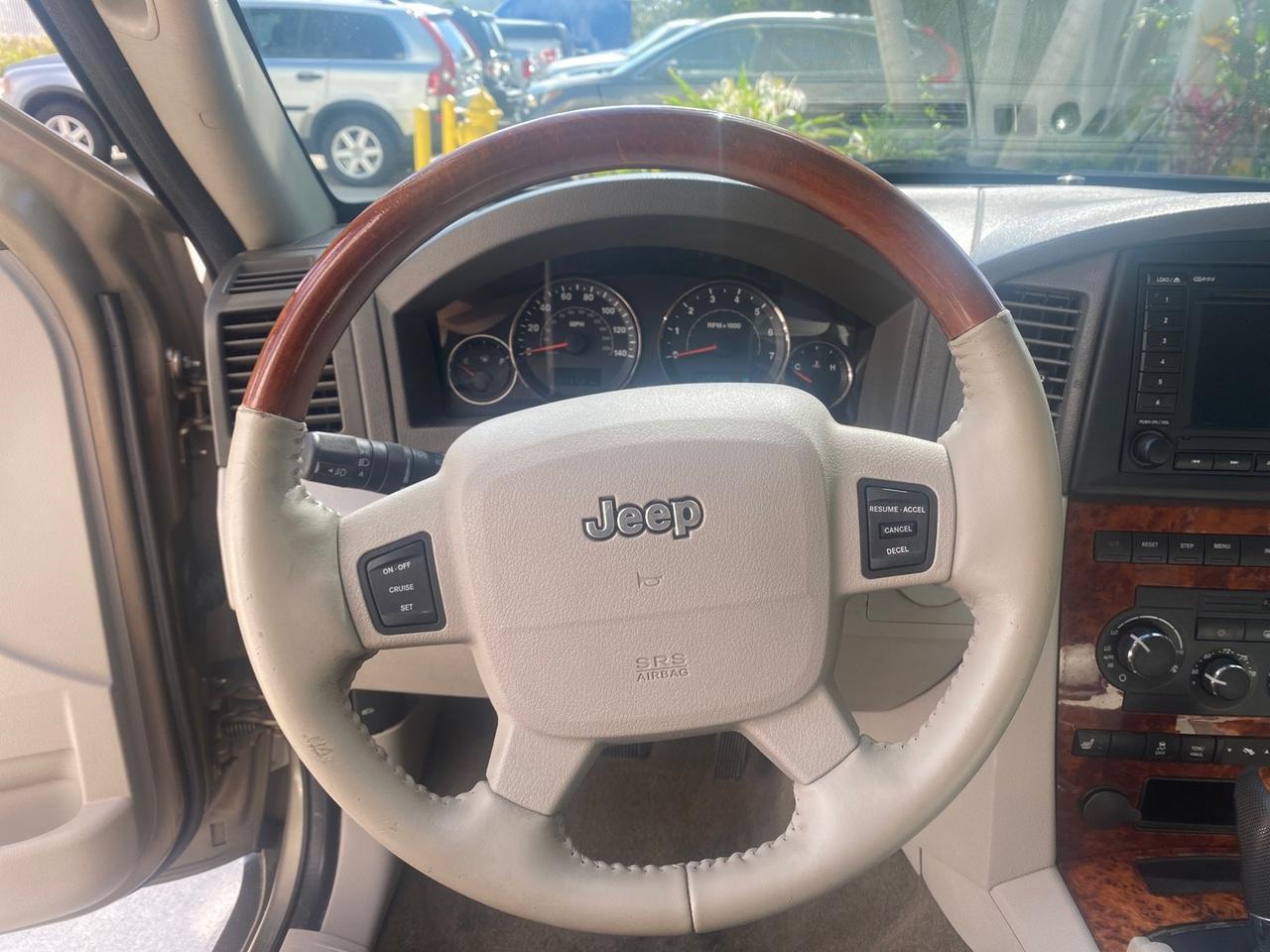 2006 Jeep Grand Cherokee Overland LOW MILES 57,372 1 OWNER 4WD Pompano Beach FL