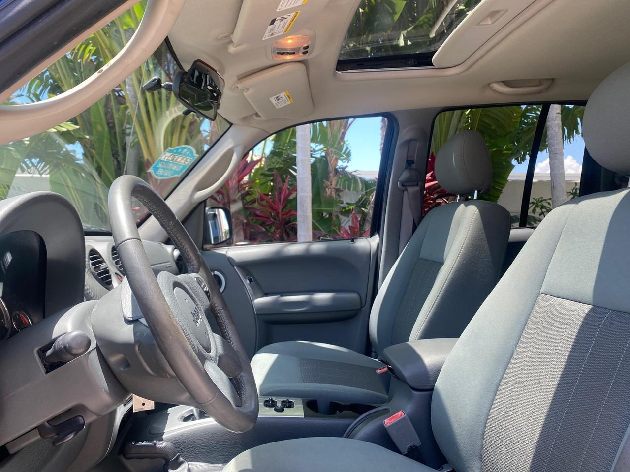 2006 Jeep Liberty 4WD Limited LOW MILES 75410 Pompano Beach FL