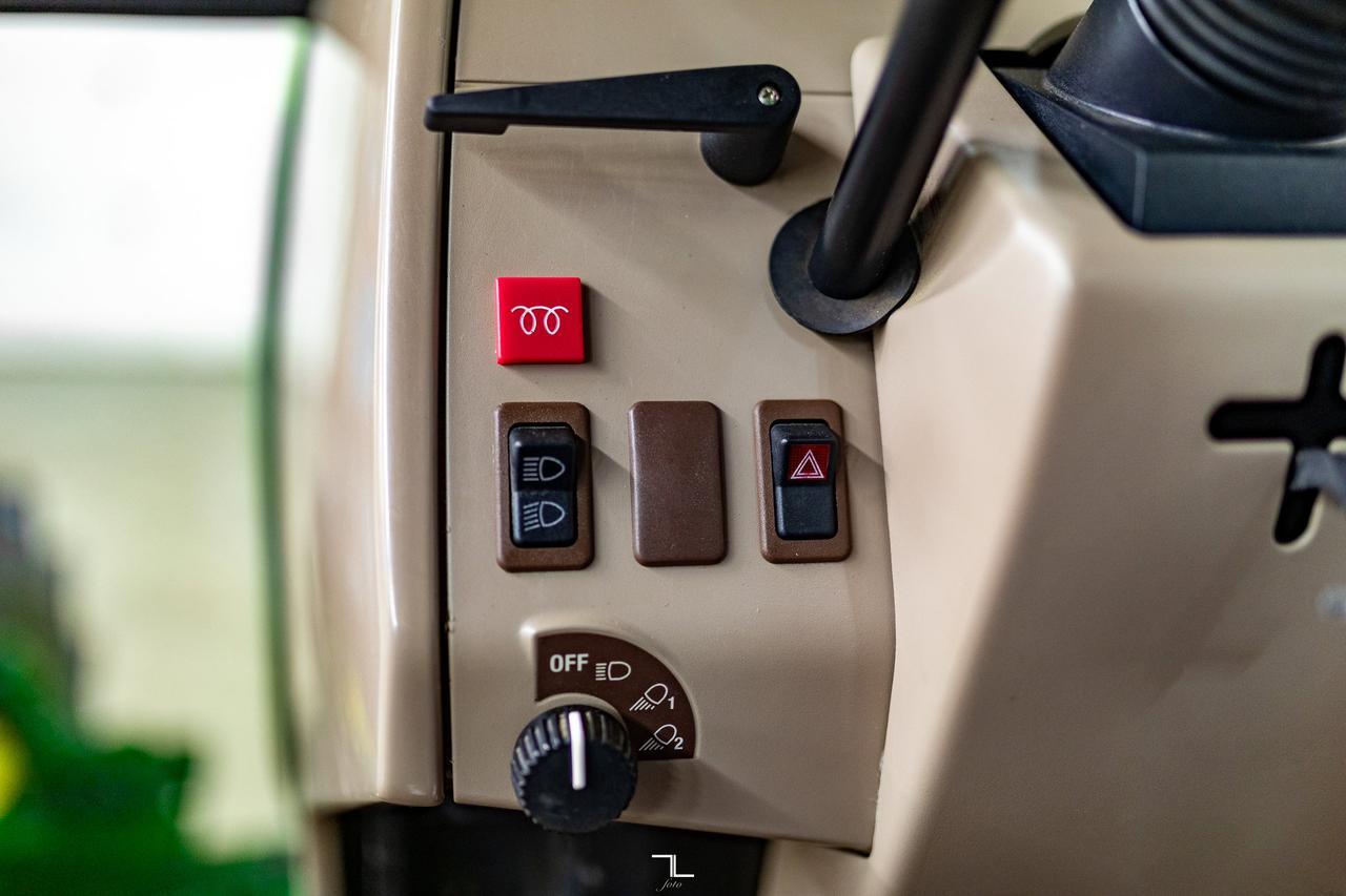 2006 John Deere 6415 4WD Tractor Diesel Red Deer AB